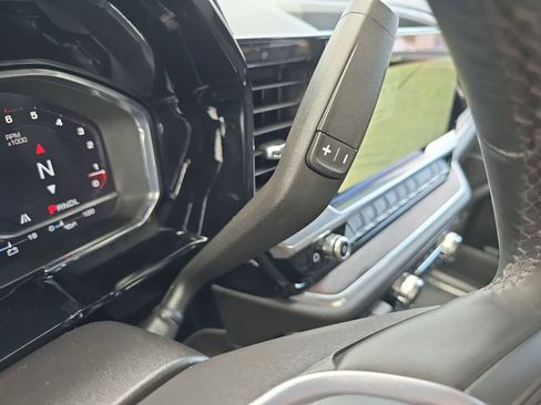 Used 2025 GMC Sierra 1500 SLT image 25