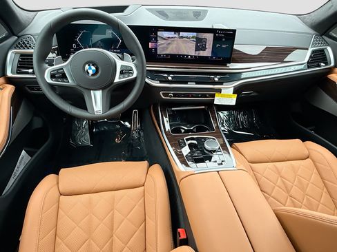 New 2027 BMW X7 xDrive40i w/ M Sport Package AWD/4WD image 16
