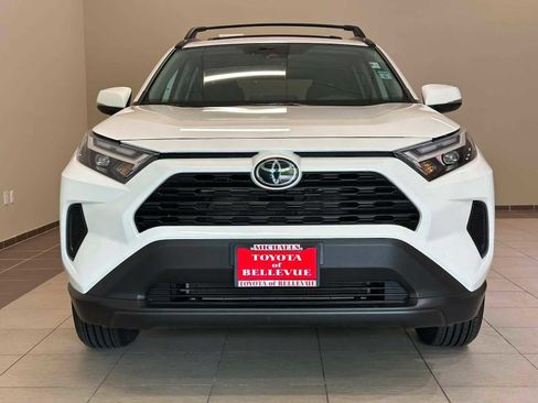 Certified 2025 Toyota RAV4 XLE w/ Convenience Package AWD/4WD image 6
