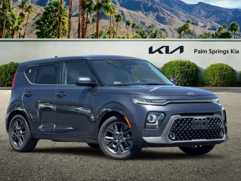 Used 2020 Kia Soul EX FWD image 2