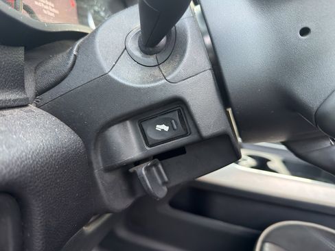 Used 2022 RAM 5500 Laramie image 10