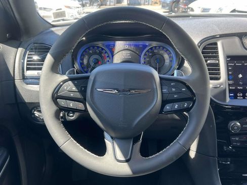 Used 2023 Chrysler 300 S w/ Comfort Group RWD image 14