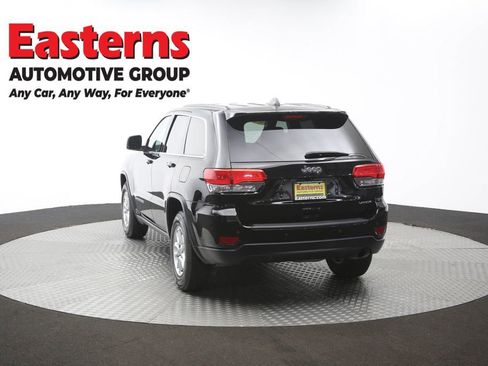 Used 2018 Jeep Grand Cherokee Laredo RWD image 36