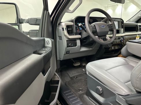 New 2025 Ford F350 XL w/ XL Chrome Package AWD/4WD image 13