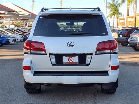 Used 2015 Lexus LX 570 4WD image 5