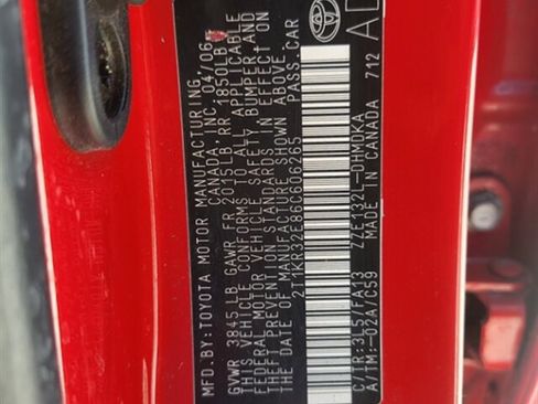 Used 2006 Toyota Matrix XR image 24