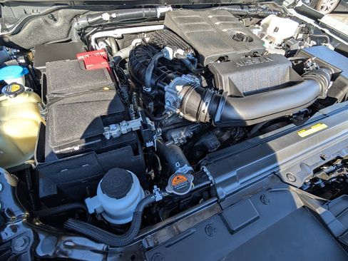 Certified 2025 Nissan Frontier PRO-4X image 17