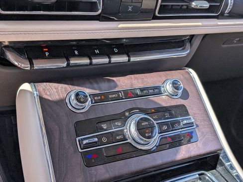 Certified 2023 Lincoln Aviator Reserve image 24