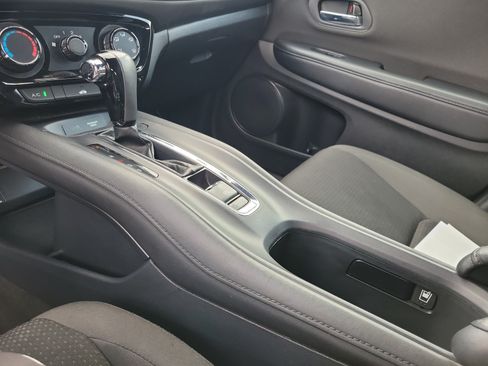 Used 2019 Honda HR-V Sport image 29