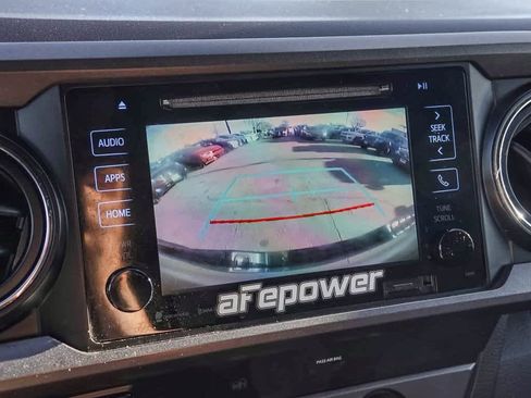 Used 2019 Toyota Tacoma TRD Sport image 21