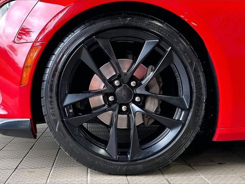 Used 2018 Chevrolet Camaro LT image 30