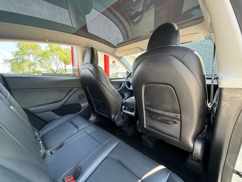 Used 2023 Tesla Model Y Long Range image 19