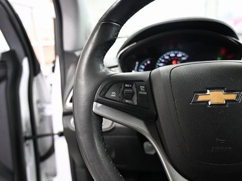 Used 2022 Chevrolet Trax LT w/ Sport Edition image 21