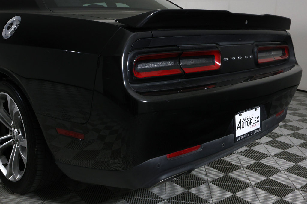 Used 2021 Dodge Challenger R/T RWD image 40