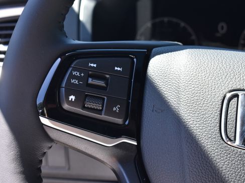 New 2026 Honda Odyssey Touring image 14