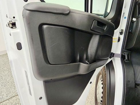 Used 2025 RAM ProMaster 2500 w/ Convenience Group FWD image 10