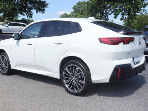 New 2026 BMW X2 xDrive28i w/ Technology Package AWD/4WD image 4