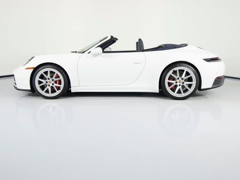 Certified 2025 Porsche 911 Carrera RWD image 2