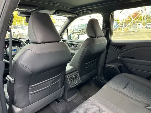 Used 2026 Subaru Forester Premium AWD/4WD image 12