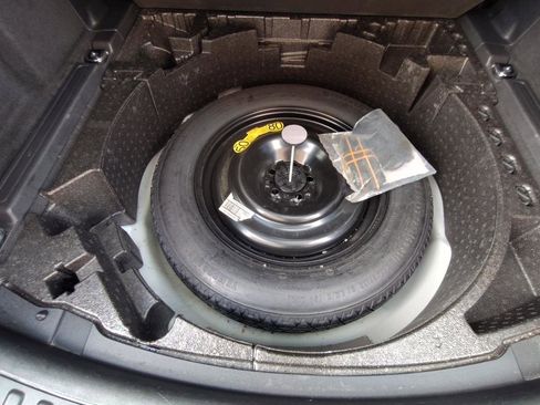 Used 2019 Land Rover Discovery Sport HSE image 49