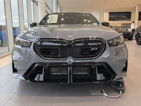 New 2026 BMW M5 w/ Executive Package image 2