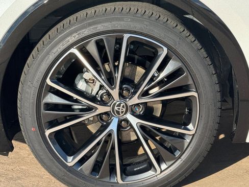 New 2026 Toyota Prius Limited image 32