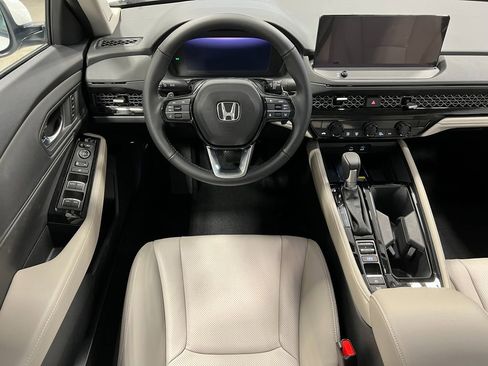 Used 2025 Honda Accord Touring image 21