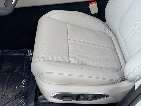 New 2026 Jeep Grand Wagoneer image 19