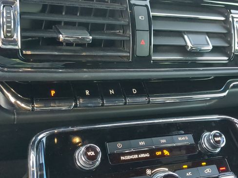 Used 2023 Lincoln Navigator L Black Label image 19