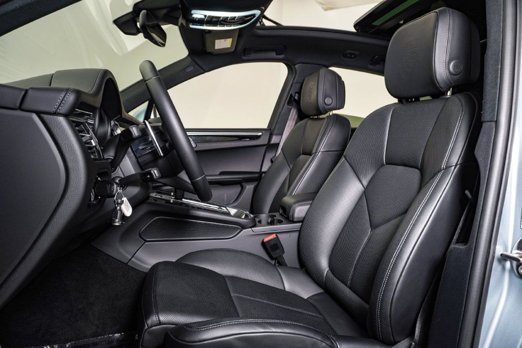 Certified 2026 Porsche Macan S AWD/4WD image 5