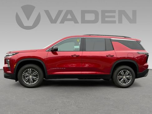 New 2025 Chevrolet Traverse LT w/ LPO, Floor Liner Package image 8