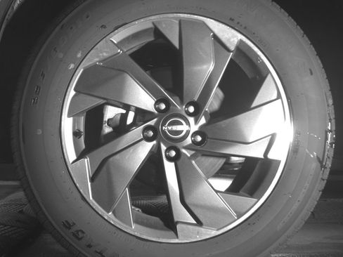 Used 2025 Nissan Rogue SV image 12