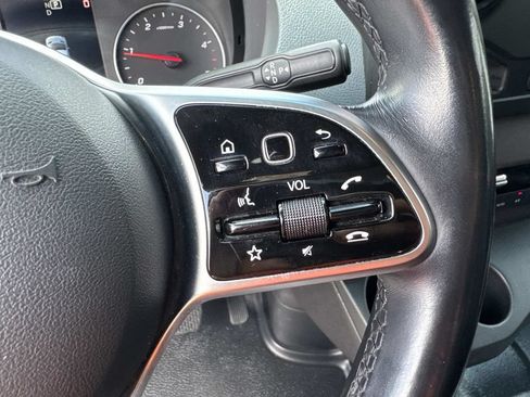 Used 2021 Mercedes-Benz Sprinter 2500 image 41