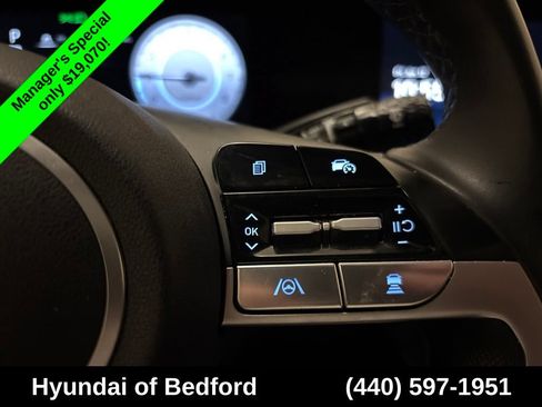 Used 2024 Hyundai Elantra SEL w/ Convenience Package FWD image 17