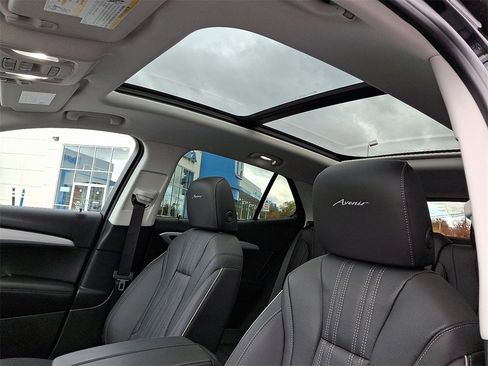 Used 2024 Buick Envision Avenir image 16