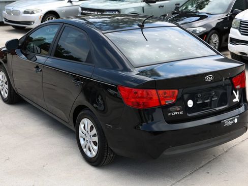 Used 2012 Kia Forte LX FWD image 4