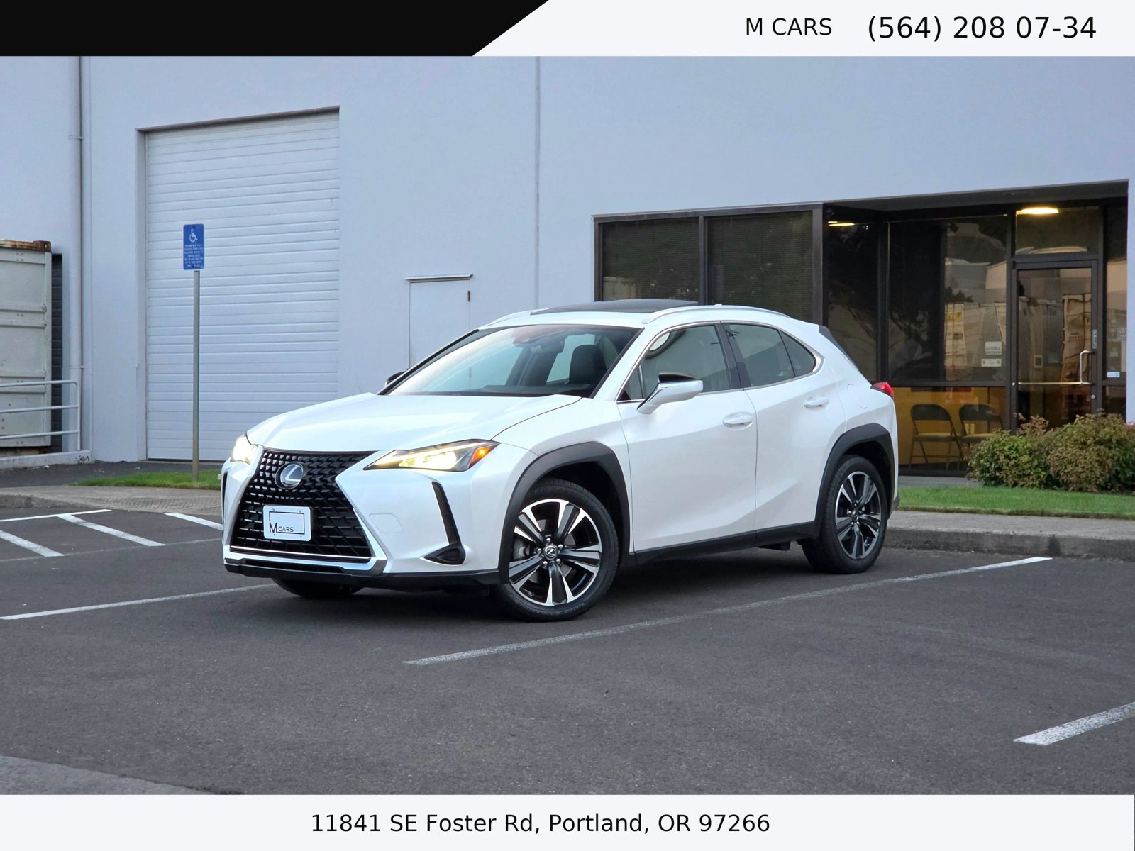 Used 2019 Lexus UX 200 FWD image 1