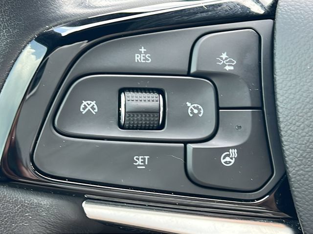 Used 2024 Buick Enclave Essence w/ Experience Buick Package FWD image 20
