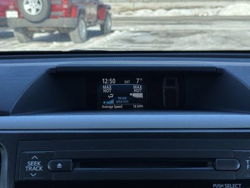 Used 2013 Toyota Sienna LE image 4