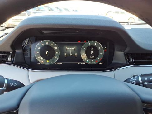 New 2026 Land Rover Range Rover Evoque S image 17