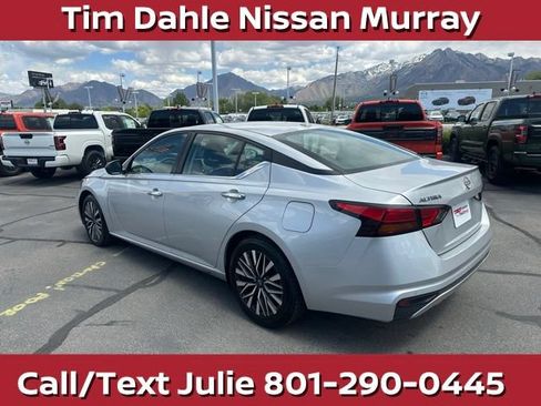 Used 2024 Nissan Altima 2.5 SV FWD image 8