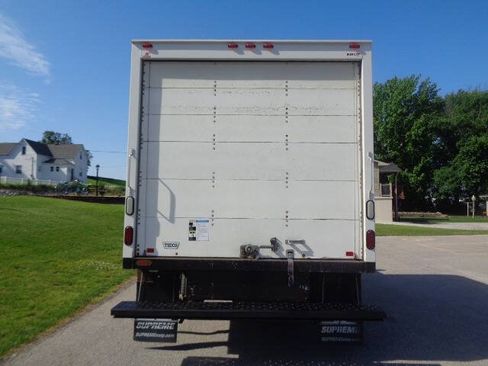 Used 2014 Chevrolet Express 3500 RWD image 4