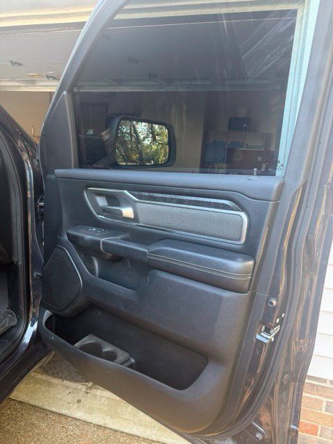 Used 2019 RAM 1500 Big Horn AWD/4WD image 17
