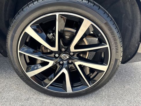 Used 2022 Volvo XC90 T6 Momentum w/ Advanced Package image 15