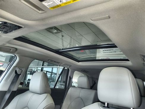 Used 2025 Toyota Grand Highlander Limited image 22