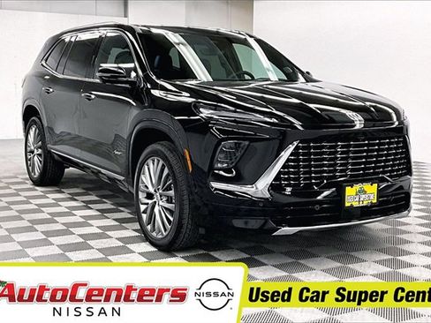 Used 2025 Buick Enclave Avenir w/ Super Cruise Package image 1