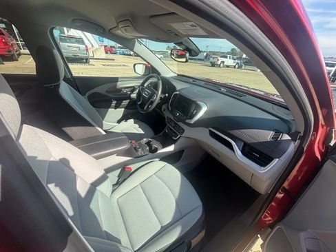 Used 2023 GMC Terrain SLE w/ Driver Convenience Package image 12