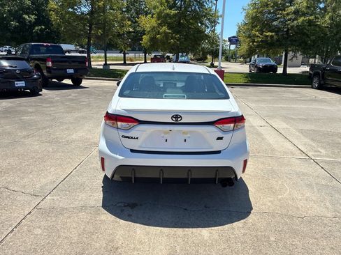New 2026 Toyota Corolla SE FWD image 5