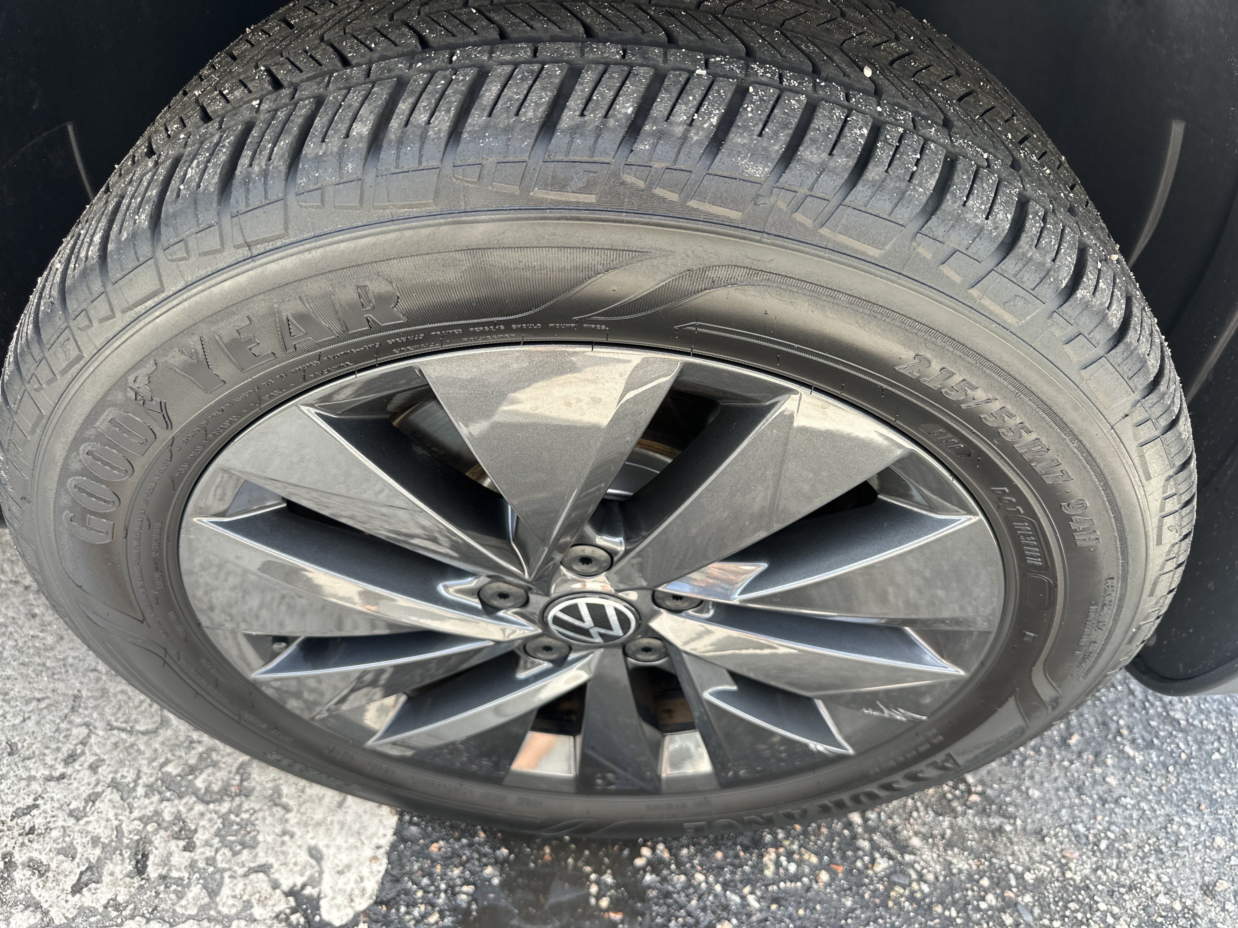 Used 2024 Volkswagen Taos S FWD image 6