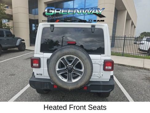 Used 2022 Jeep Wrangler Unlimited Sahara w/ Cold Weather Group AWD/4WD image 7